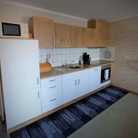 Holiday Apartment With 1 Bedroom *